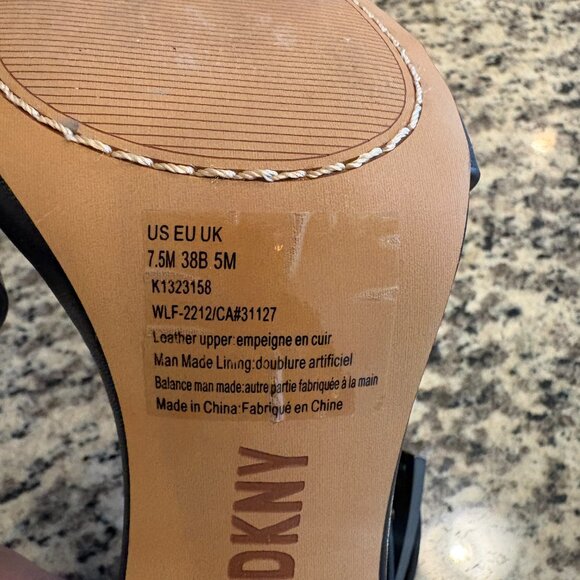 DKNY Terah Block Heel Sandal – Women’s Size 7.5 – Black – Worn Once – RN 31127 - Picture 3 of 5